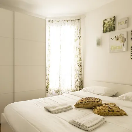 Halldis - Tour Eiffel Paříž